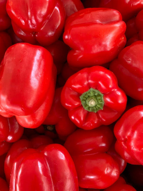 RED PEPPERS - per pc - apniroots Grocery